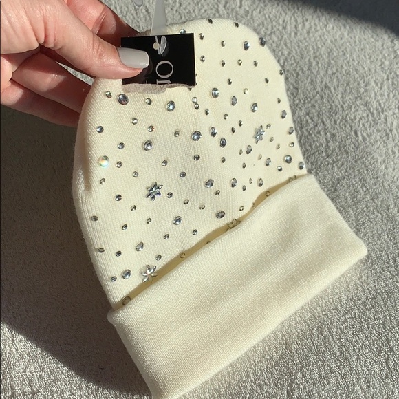 Cream or off white Studded Beanie - Picture 2 of 6